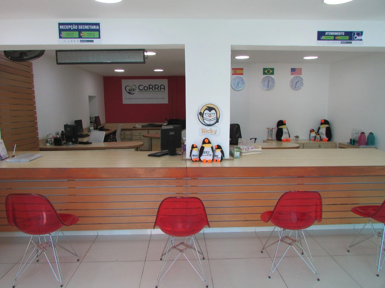 Recepção e secretaria do Colégio CoRRA